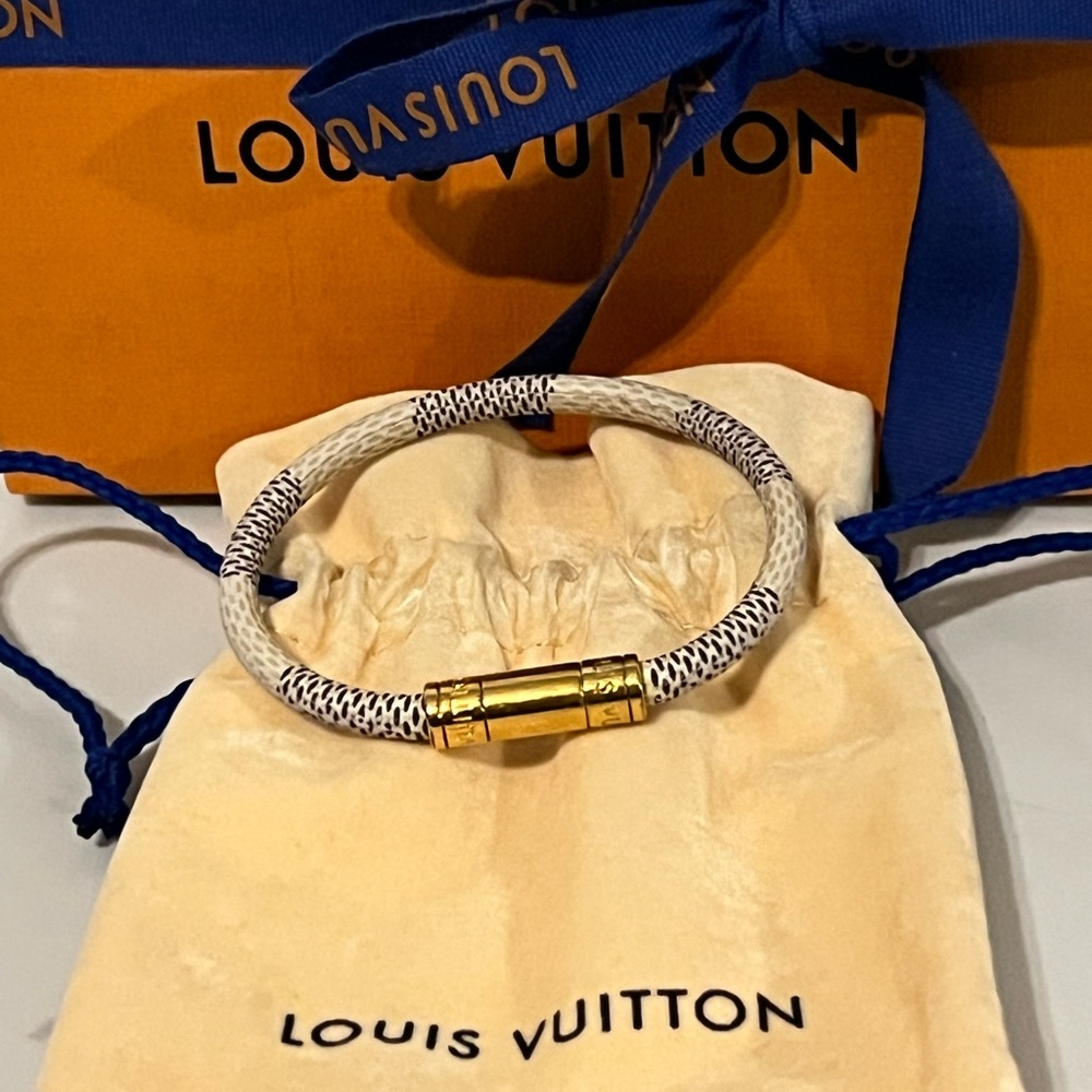 *sold*Louis Vuitton Keep It bracelet in Damier Azur